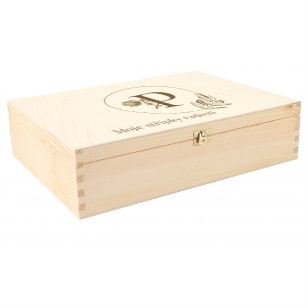  Dřevěná krabička z borovice s gravíorváním XV